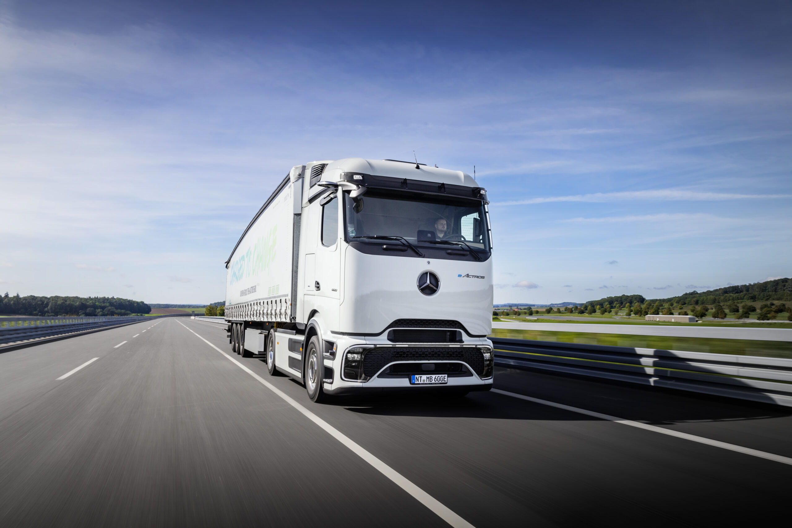 eActros 600