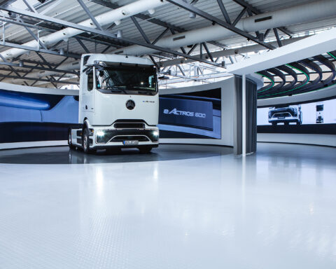 eActros 600