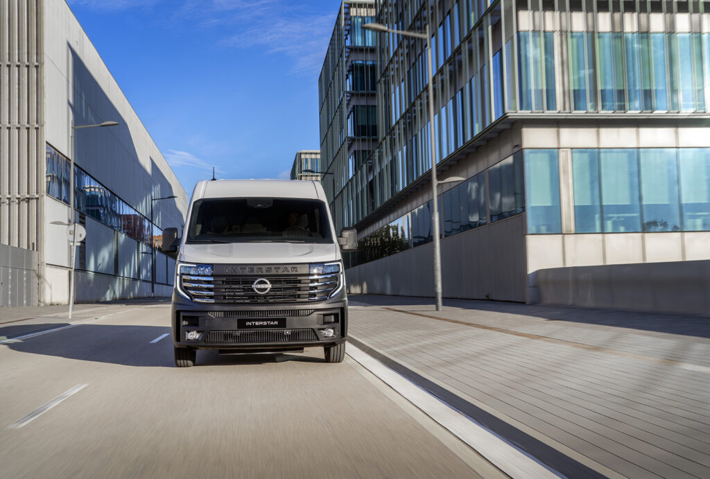 Nissan Interstar, arriva sul mercato il più grande della famiglia di veicoli commerciali 7