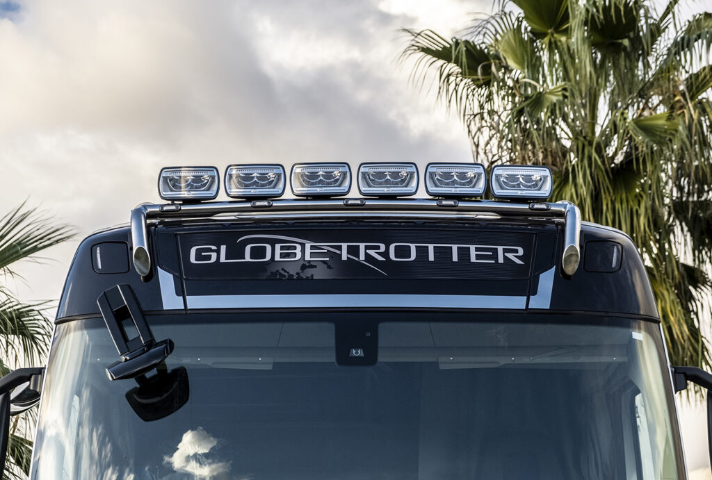 Acitoinox, l'azienda campana lancia nuovi accessori inediti per un Volvo FH Aero 500 8