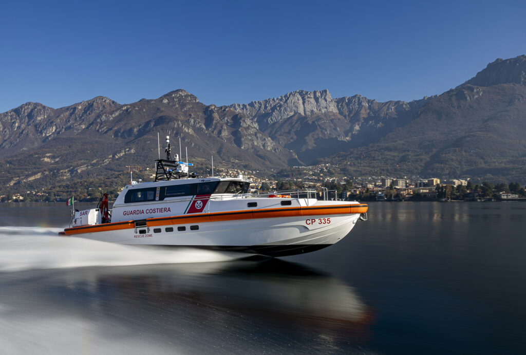Scania al servizio della Guardia Costiera: due motori V8 equipaggeranno la Motovedetta CP 335 5 Scania - Guardia Costiera