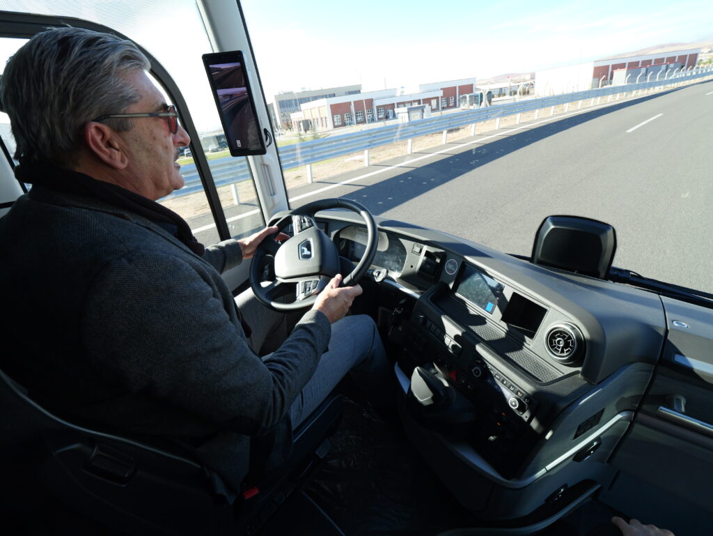 MAN Truck & Bus guida la mobilità elettrica turistica con il primo eCoach europeo 2