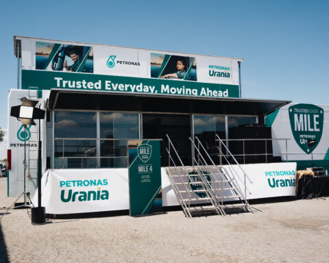 PETRONAS Urania : lubrificanti per veicoli commerciali