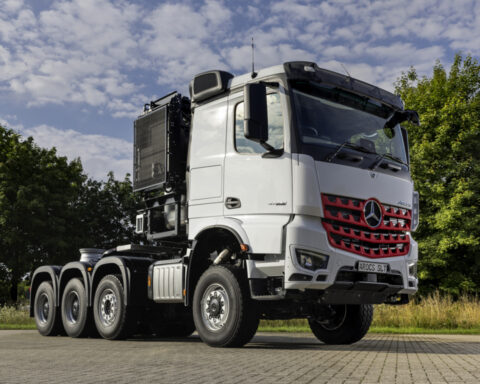 Mercedes-Benz Arocs e Actros