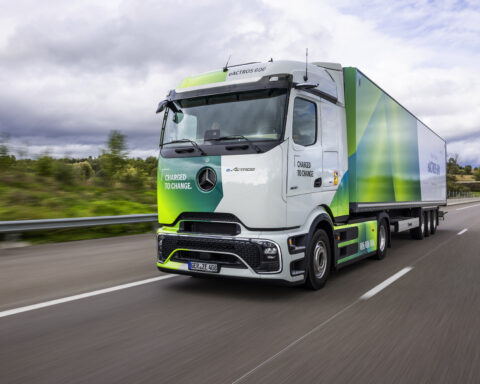 Mercedes-Benz Trucks: il nuovo eActros 400