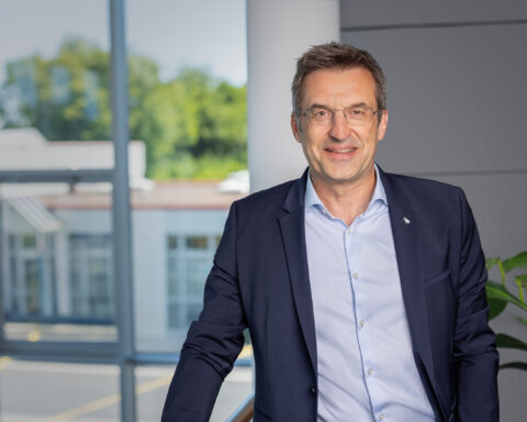 Dr Guenter Schweitzer Chief Operations Officer
