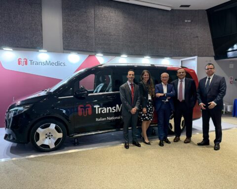 TransMedics e Mercedes-Benz