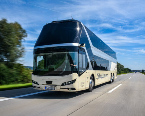 NEOPLAN Skyliner: coach a due piani