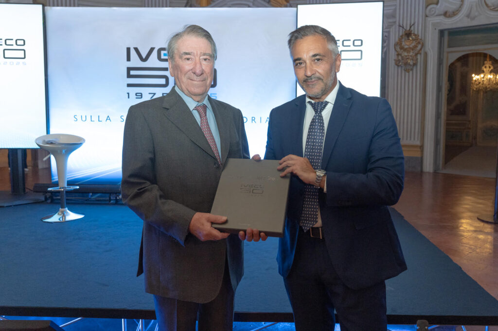 IVECO celebra 50 anni di storia industriale italiana con un volume commemorativo 3