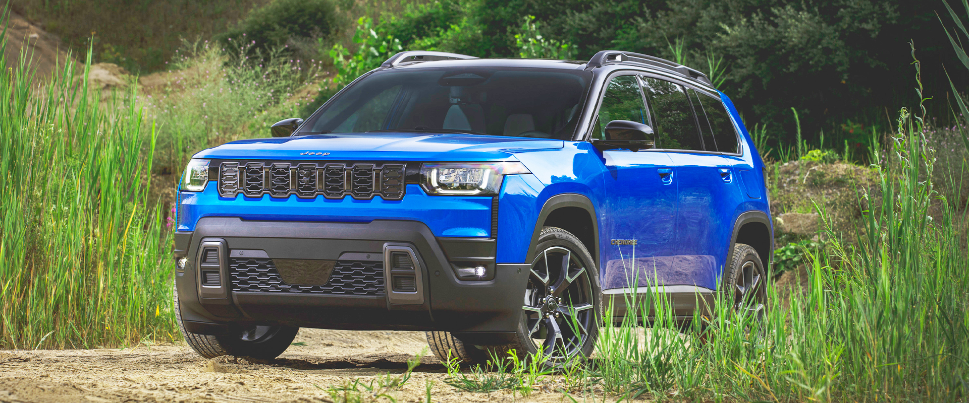 Stellantis: ricavi in crescita del 13% nel terzo trimestre 2025, trainati da Nord America ed Europa 1 Jeep Cherokee