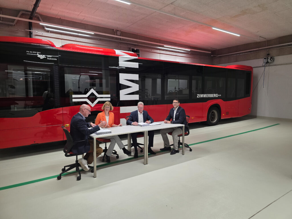 Mobilità elettrica in espansione: Daimler Buses elettrifica il deposito SZU a Wädenswil 2