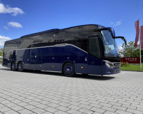 Archive 1 Il nuovo Setra S 516 HD allestito per Interbus