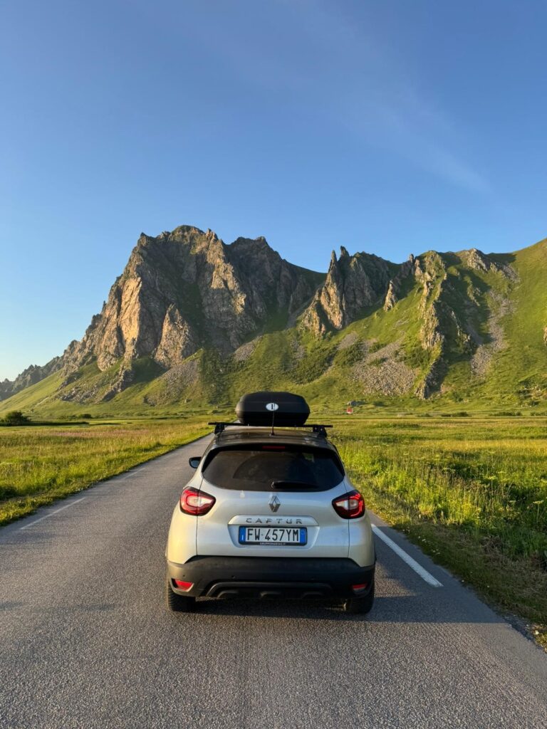 Viaggio on the road da Roma a Capo Nord con Renault Captur 1 Renault Captur