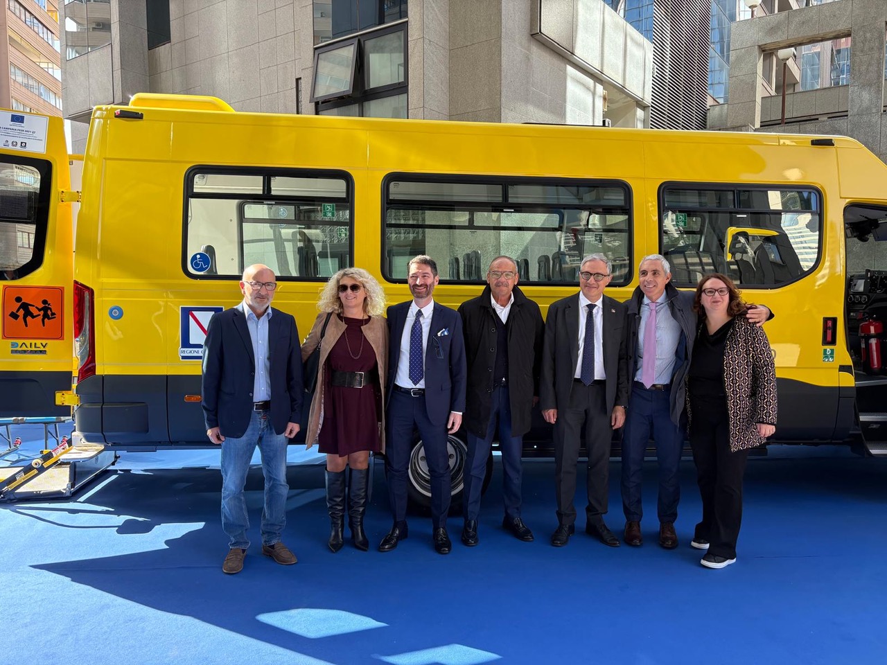 IVECO BUS fornisce 87 scuolabus elettrici alla Campania: al via il rinnovo green del trasporto scolastico 1 IVECO BUS Acamir