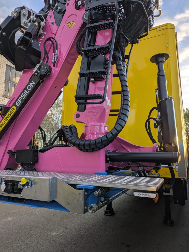 TMT International porta a Ecomondo 2025 il nuovo semirimorchio ecosostenibile 3