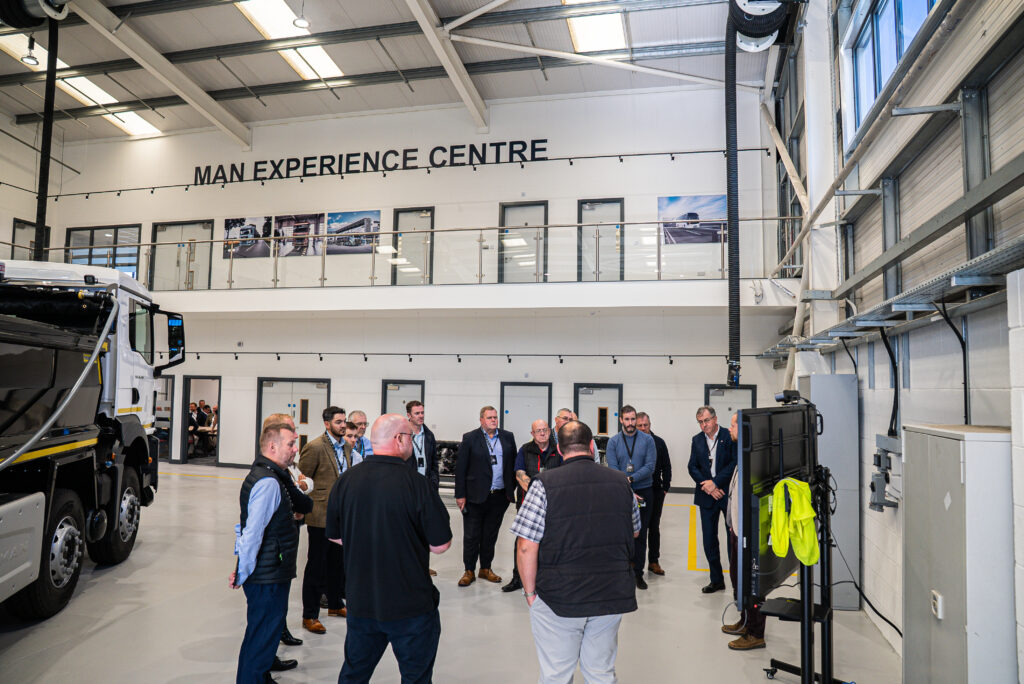 Formazione EV e innovazione: MAN Truck & Bus inaugura il nuovo Experience Centre a Manchester 3