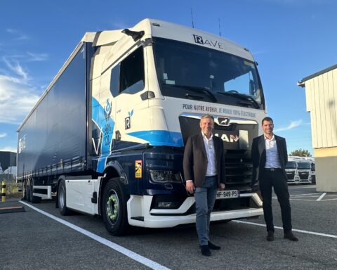 4 camion elettrici MAN per la logistica di Airbus