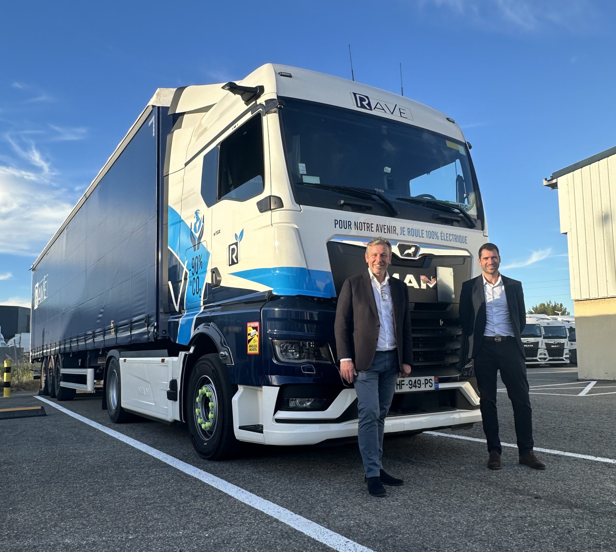 4 camion elettrici MAN per la logistica di Airbus