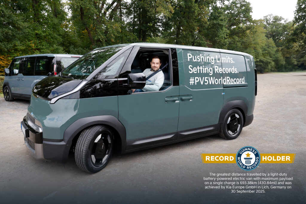 Kia entra nel Guinness con PV5: nuovo record mondiale per i furgoni elettrici 5