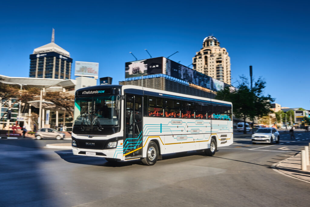 MAN Truck & Bus fornisce 100 autobus elettrici al Sudafrica: è la più grande commessa extra-europea 4