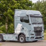 MAN Truck & Bus UK presenta a RTX 2025 una selezione di veicoli commerciali elettrici e diesel, puntando su sostenibilità, innovazione tecnologica e soluzioni su misura per il trasporto professionale.