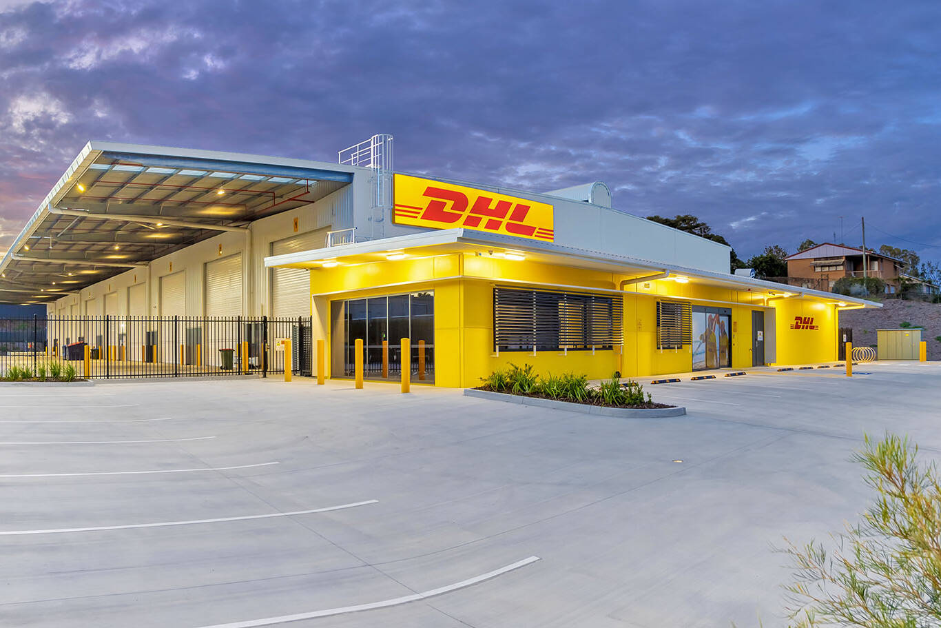 DHL Express, leader globale nella logistica, opera in oltre 220 Paesi con circa 600.000 collaboratori e continua a distinguersi per l’eccellenza dei suoi ambienti di lavoro.