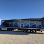 Scrigno Intermodale di TMT International, il semirimorchio presentato a Solutrans 2025, coniuga apertura laterale totale, guida autonoma e sostenibilità, segnando una nuova frontiera per il trasporto intermodale europeo.