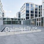 PwC nuovo revisore legale di Daimler Truck dal 2027, sostituirà KPMG per obbligo normativo europeo.