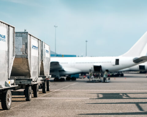 Rhenus potenzia il trasporto cargo aereo nel Sud-Est asiatico con nuovi gateway logistici a Bangkok, Singapore e Kuala Lumpur, rafforzando le rotte commerciali globali e promuovendo una logistica sostenibile e flessibile.