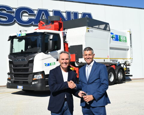 ASIA e Scania rafforzano la collaborazione per innovare il servizio di raccolta rifiuti automatizzata in Trentino