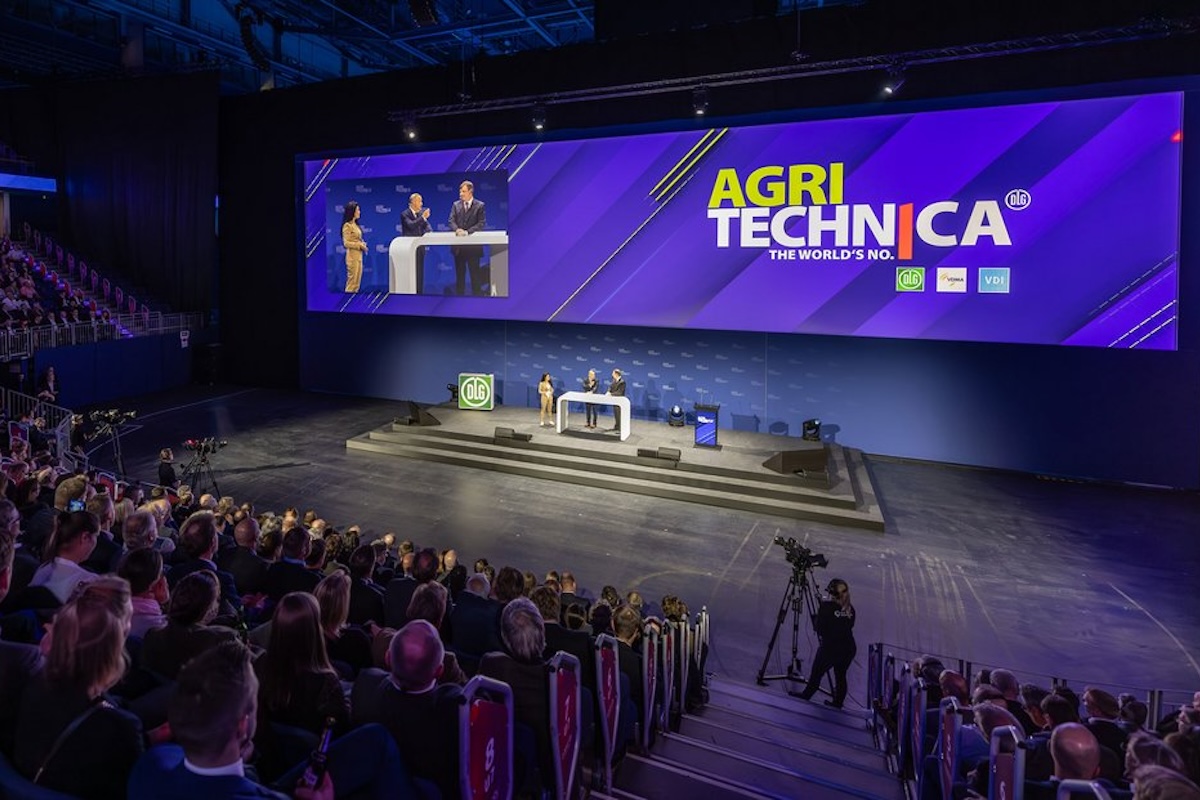 Prometeon Tyre Group presenta la Serie 02: pneumatici agricoli ad alte prestazioni per un’agricoltura più efficiente e sostenibile.