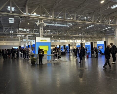 Palletways Italia ha partecipato al convegno dell’Osservatorio Contract Logistics “Gino Marchet” del Politecnico di Milano in qualità di primo pallet network sponsor, contribuendo al dibattito sui trend emergenti del settore: digitalizzazione, intelligenza artificiale, sostenibilità e collaborazione lungo la filiera.