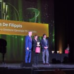 FS Logistix premiata al WE Award 2025 per la leadership innovativa di Sabrina De Filippis: un riconoscimento che celebra il ruolo della logistica integrata nel rinnovamento sostenibile del settore trasporti.