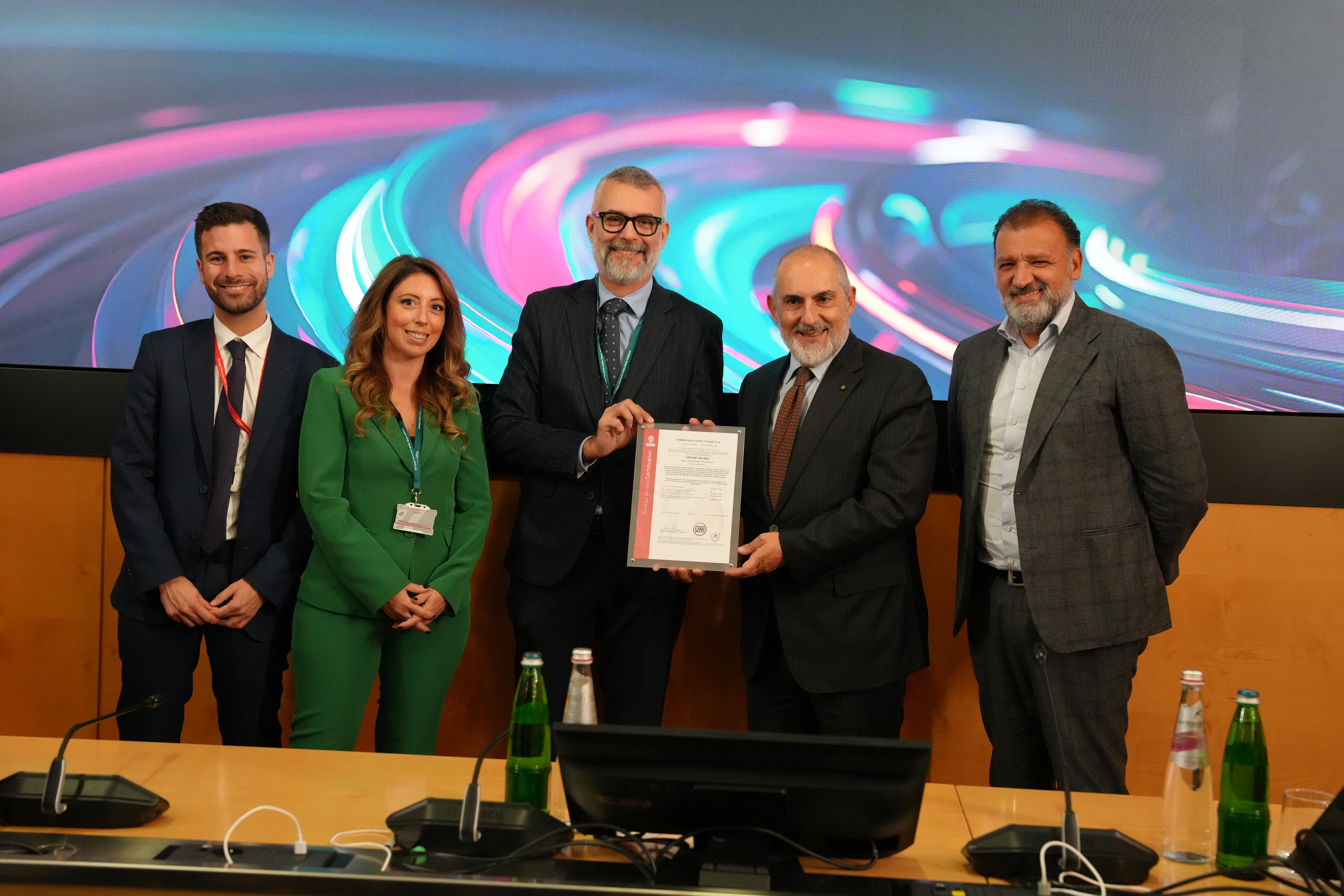 Stefano Antonio Donnarumma è Amministratore Delegato del Gruppo FS, guida strategie su sostenibilità, innovazione, inclusione e infrastrutture.