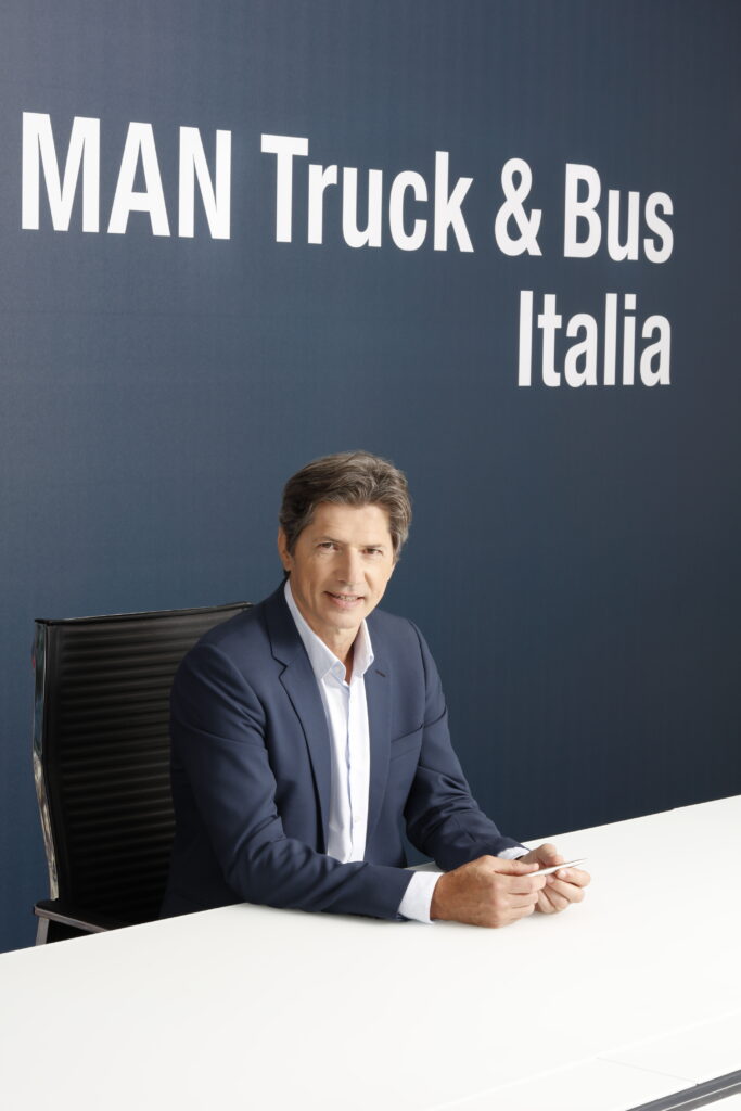 Marc Martinez, CEO di MAN Truck & Bus Italia, alla guida della trasformazione strategica dell’azienda verso la mobilità sostenibile e l’innovazione di settore.