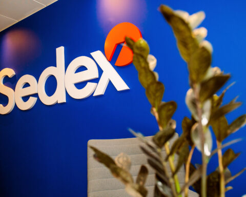 Gli audit SMETA condotti da Sedex rivelano la necessità di rafforzare la sostenibilità nella supply chain, attraverso trasparenza, inclusione e responsabilità concreta nelle pratiche aziendali.