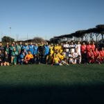 I dipendenti di Italo insieme alle leggende del calcio italiano al termine della prima edizione della Italo Stars Cup, una giornata di sport e team building all’insegna di inclusione e spirito di squadra.