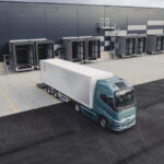 my-ev-truck è l’app di FLEET220 per la gestione delle flotte di camion elettrici. La collaborazione con Volvo Trucks Italia facilita l’accesso a infrastrutture di ricarica e strumenti digitali integrati per una logistica più sostenibile.