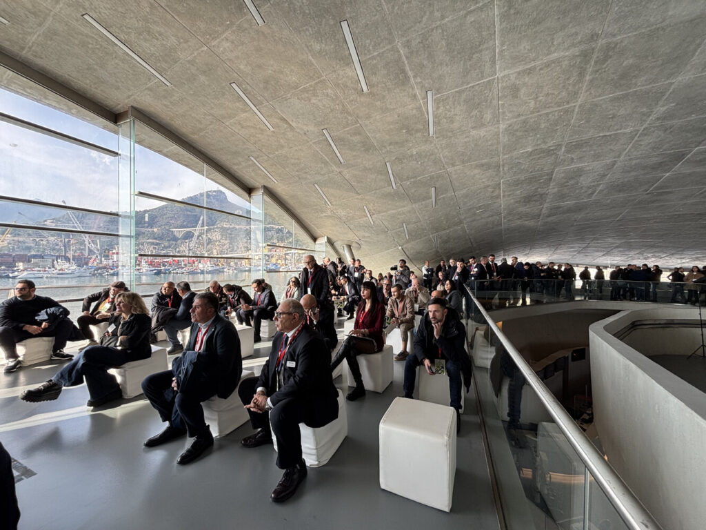 Scania e COSAT, alleati a Salerno per la mobilità del futuro 5