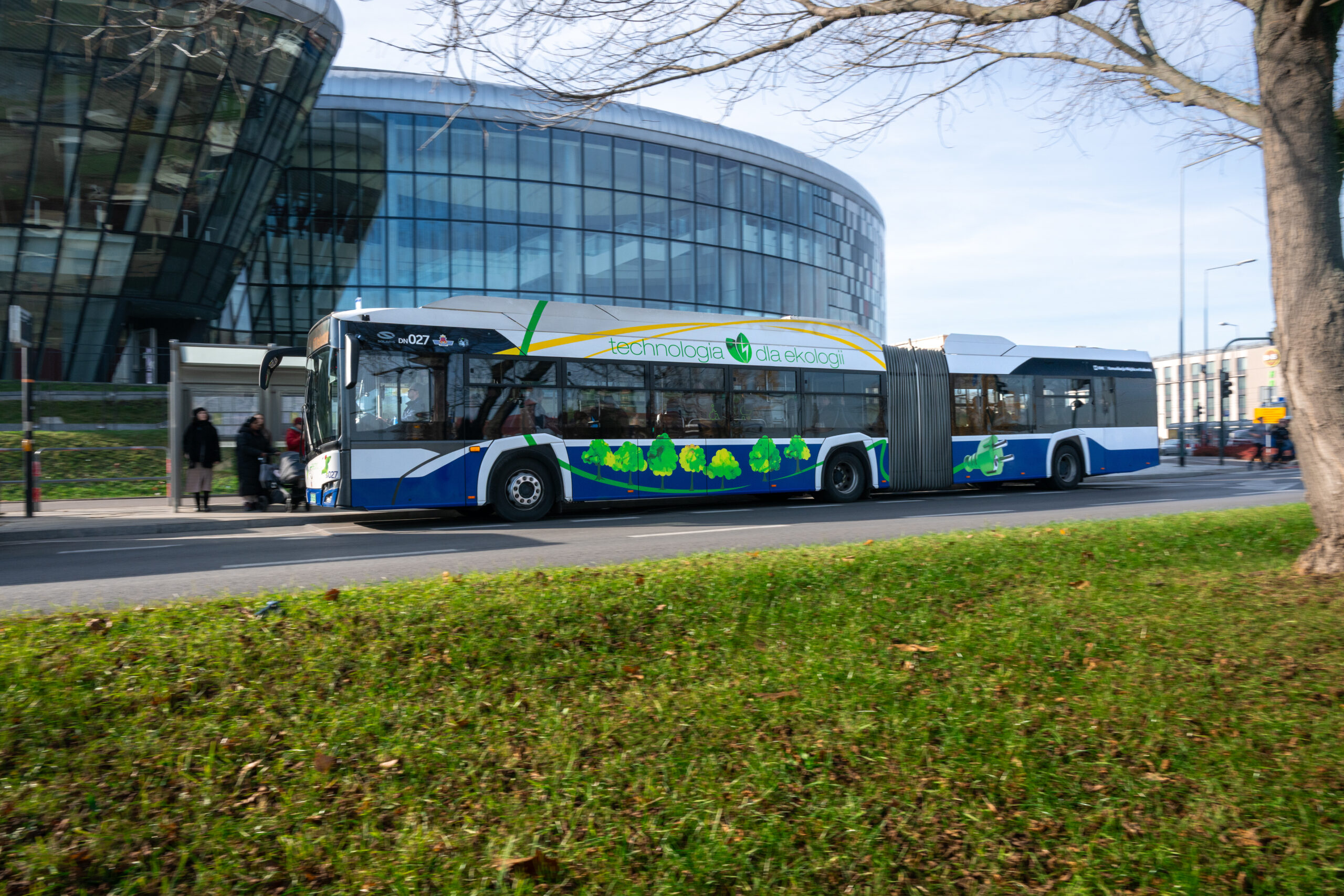 Un nuovo servizio di retrofit introdotto da Solaris permette di aggiornare autobus elettrici già in esercizio, migliorandone le prestazioni e prolungandone la durata, a beneficio della mobilità urbana sostenibile.