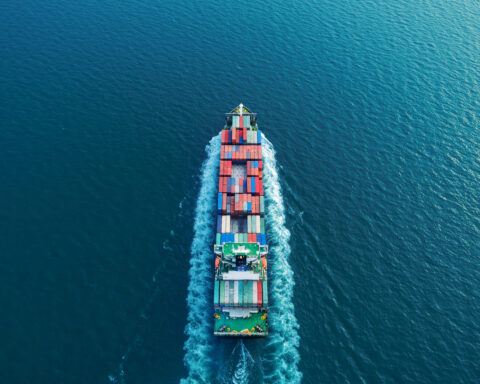 La gestione doganale evolve: tecnologie digitali, centralizzazione dei dati e competenze specialistiche diventano leve strategiche per affrontare le sfide del commercio globale.