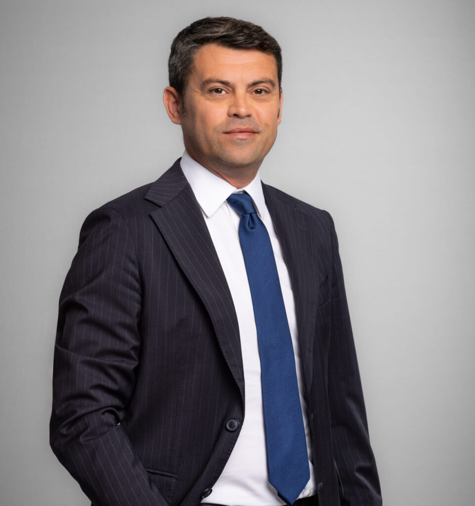 Dario Casiraghi, Direttore Generale di Arval Italia, guida la società nel percorso di crescita sostenibile e innovazione nella mobilità aziendale, celebrando il traguardo dei 300.000 veicoli noleggiati in occasione dei 30 anni di presenza sul mercato italiano.