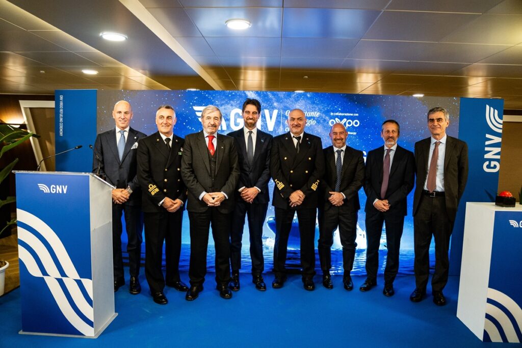 GNV, primo bunkeraggio di bio-GNL a Genova: svolta sostenibile per i traghetti italiani 3