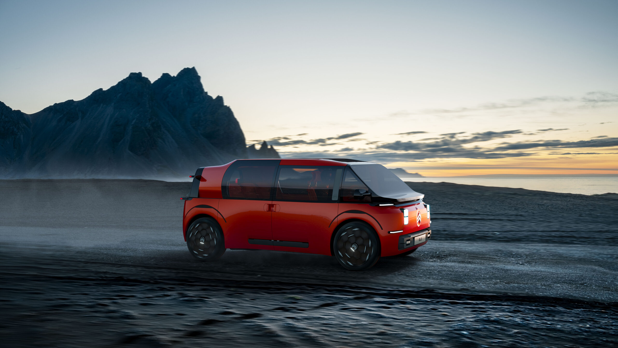 Citroën ELO, concept car elettrica progettata per una mobilità urbana versatile e intelligente.