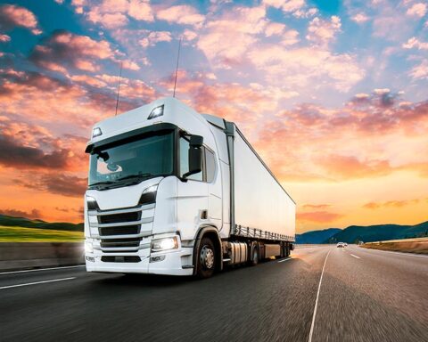 Il nuovo decreto interministeriale introduce un fondo strutturale da 590 milioni di euro per sostenere la transizione ecologica nel settore del trasporto merci, con il coinvolgimento attivo di Confartigianato Trasporti.