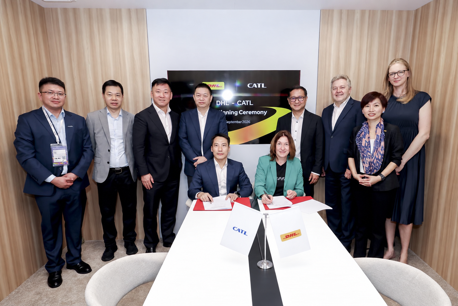 CATL e DHL rafforzano la collaborazione per sviluppare corridoi merci elettrificati e soluzioni logistiche a basse emissioni in Europa.