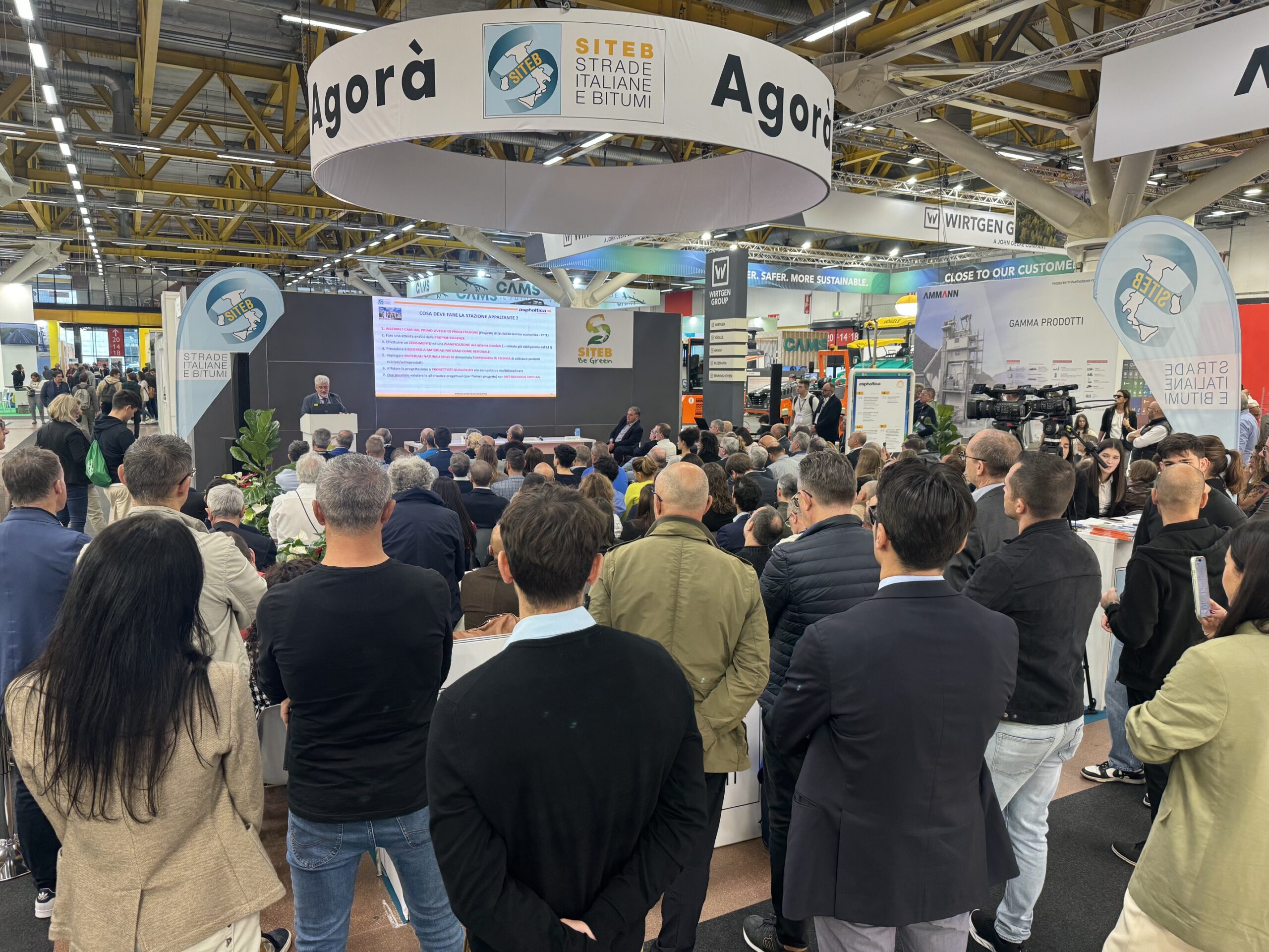Asphaltica 2026 torna a BolognaFiere con 140 espositori e un programma dedicato a innovazione, sicurezza e infrastrutture stradali.