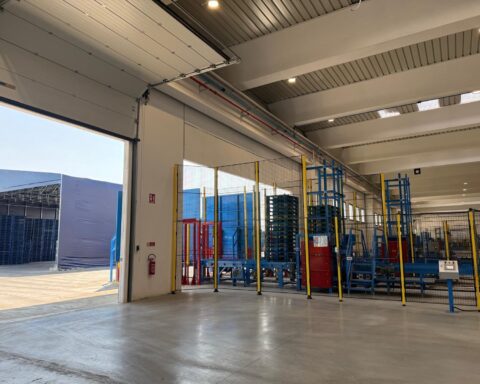 CHEP inaugura a Lacchiarella un hub logistico da 35.000 metri quadrati, con automazione avanzata e soluzioni per la sostenibilità.