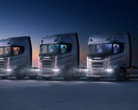 Scania presenta a Ecomondo 2026 la nuova gamma Dynamic, con soluzioni per efficienza energetica, sicurezza e comfort.