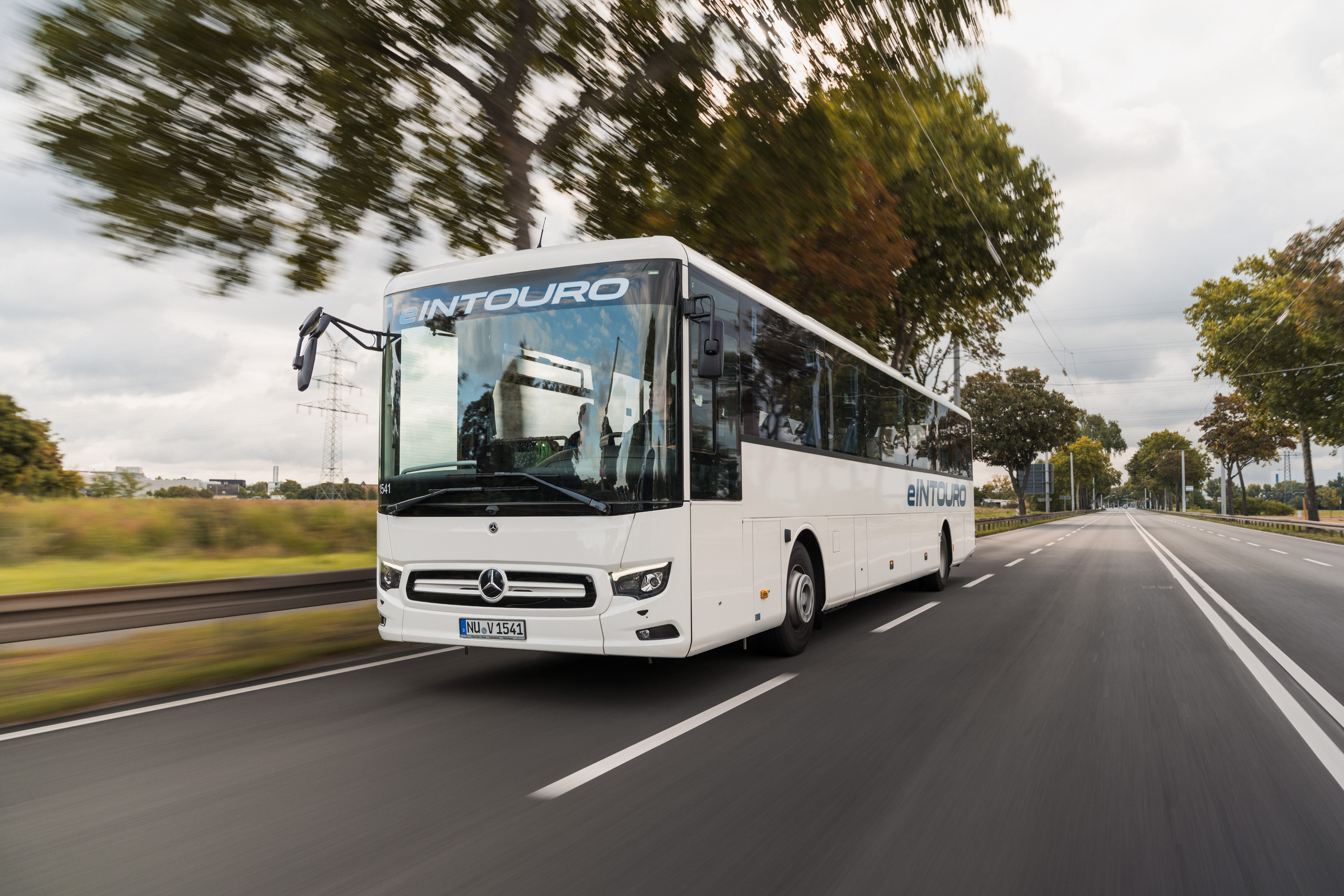 Daimler Buses amplia la ricarica pubblica per autobus elettrici con un nuovo impianto previsto alla stazione centrale di Amburgo.
